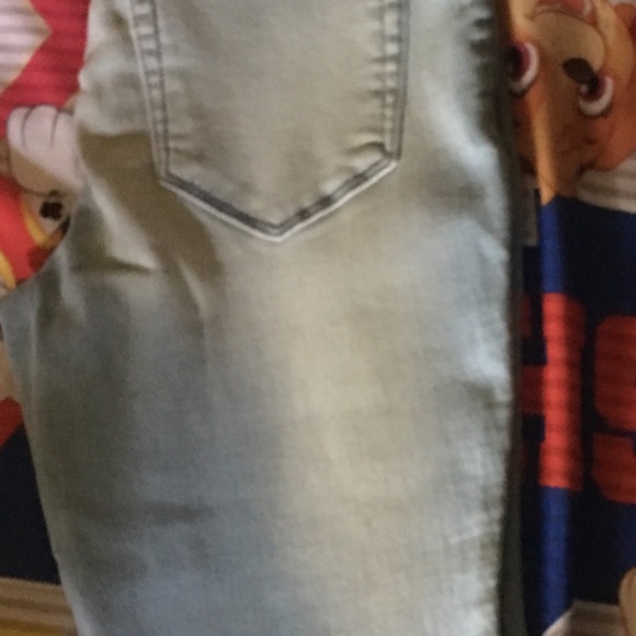 Brand new light wash jeggings - Picture 3 of 3